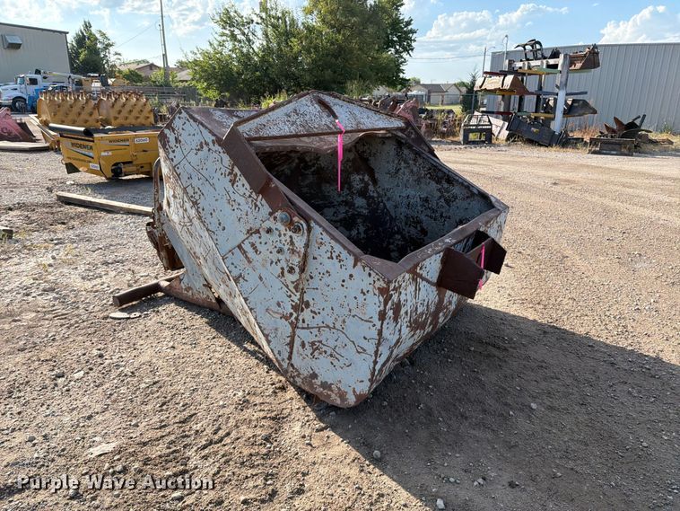 image for item MZ9963 Gar-Bro 466L Concrete bucket