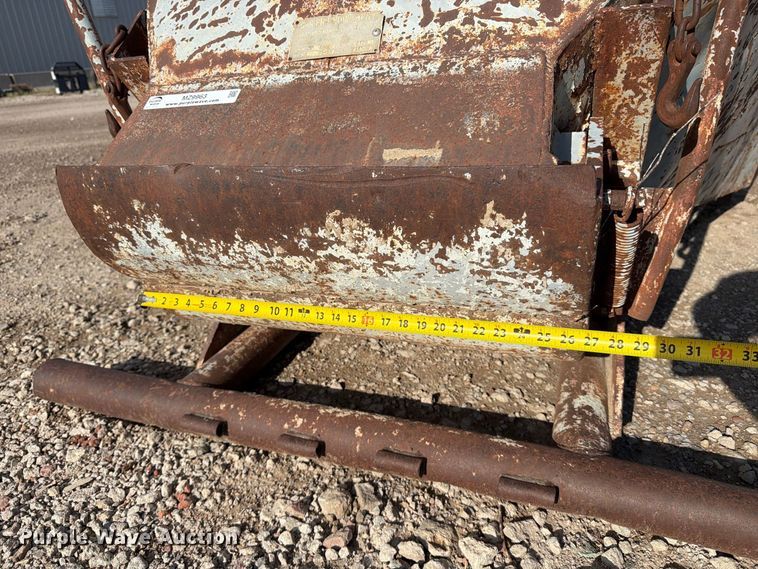 image for item MZ9963 Gar-Bro 466L Concrete bucket