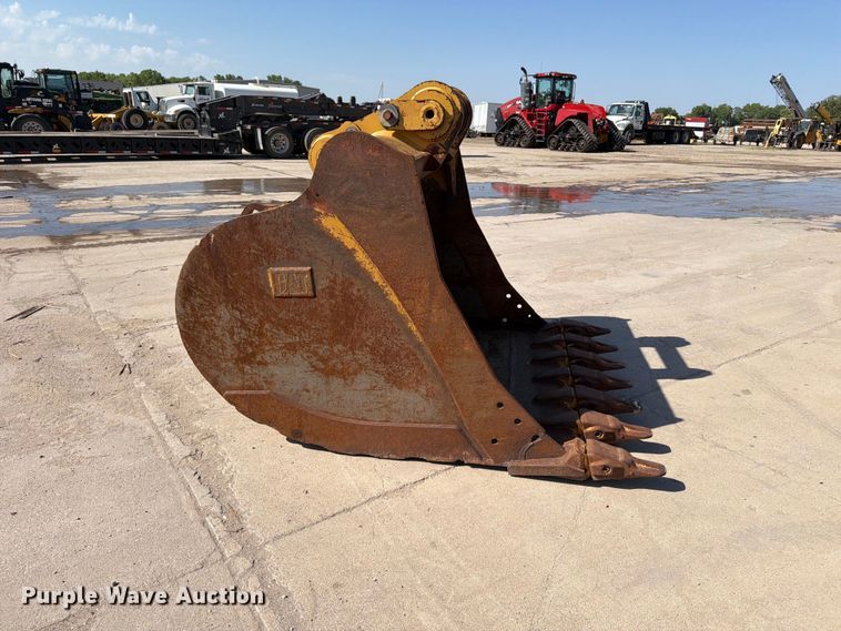 image for item MZ9966 Caterpillar excavator bucket