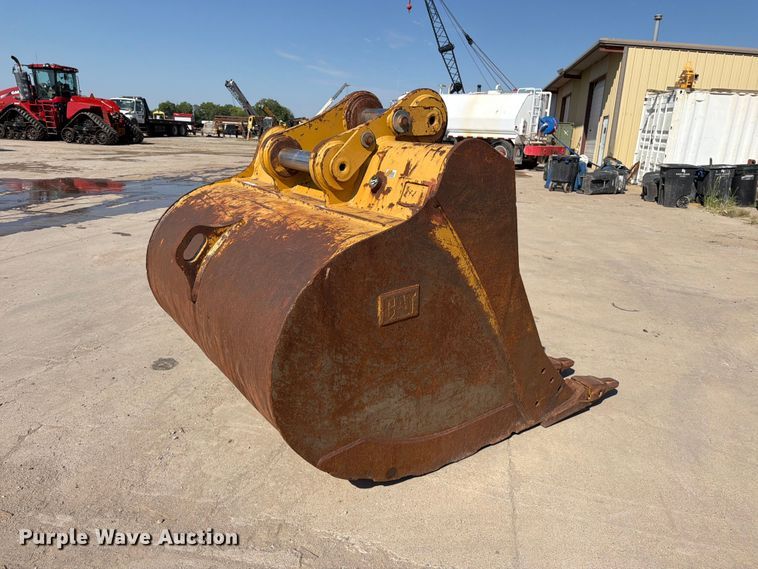 image for item MZ9966 Caterpillar excavator bucket
