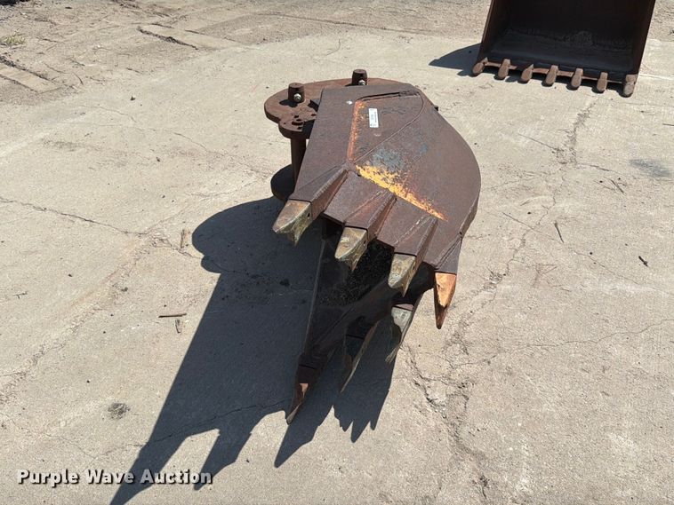 image for item MZ9968 Excavator rock bucket