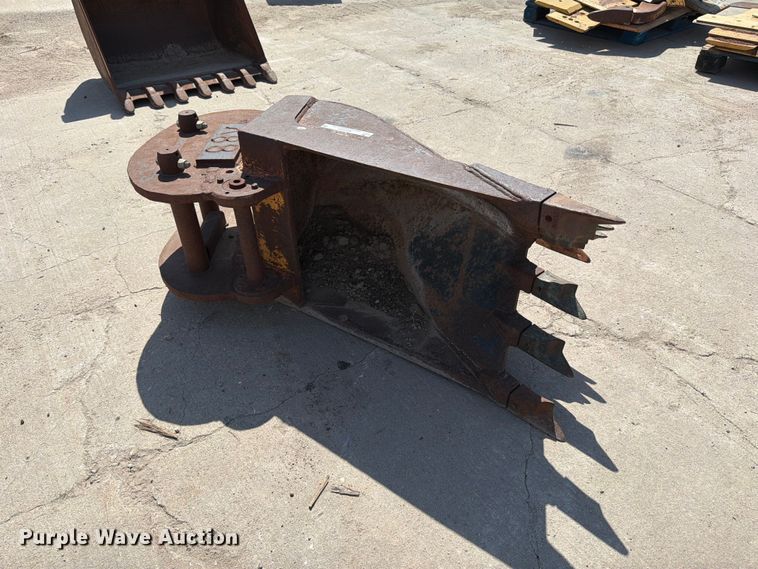 image for item MZ9968 Excavator rock bucket