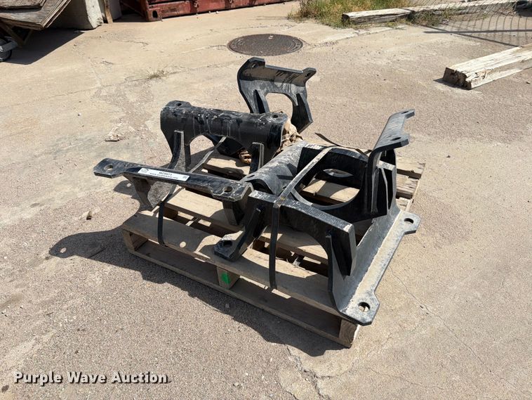 image for item MZ9971 (4) excavator track guards