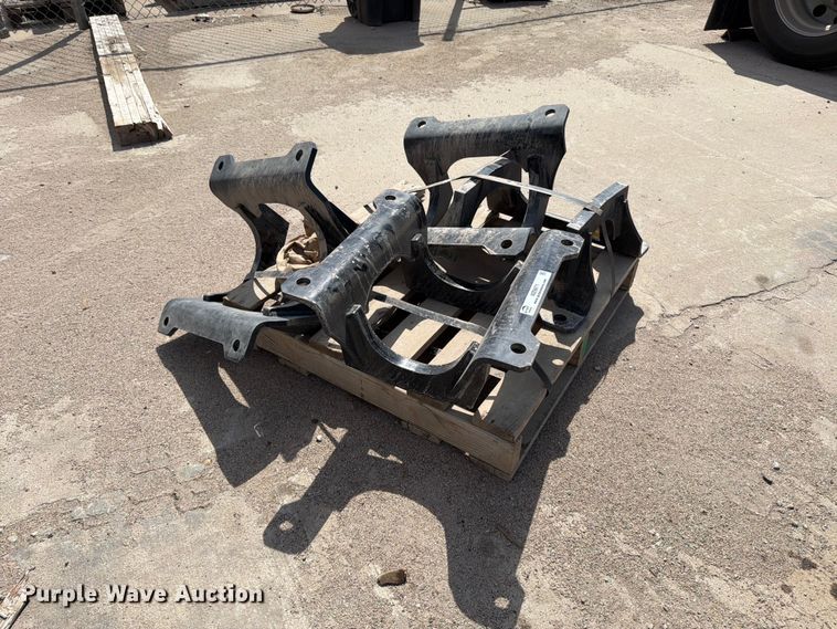 image for item MZ9971 (4) excavator track guards