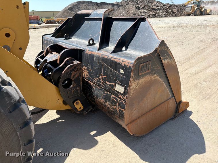 image for item MZ9981 2014 Caterpillar 950K wheel loader