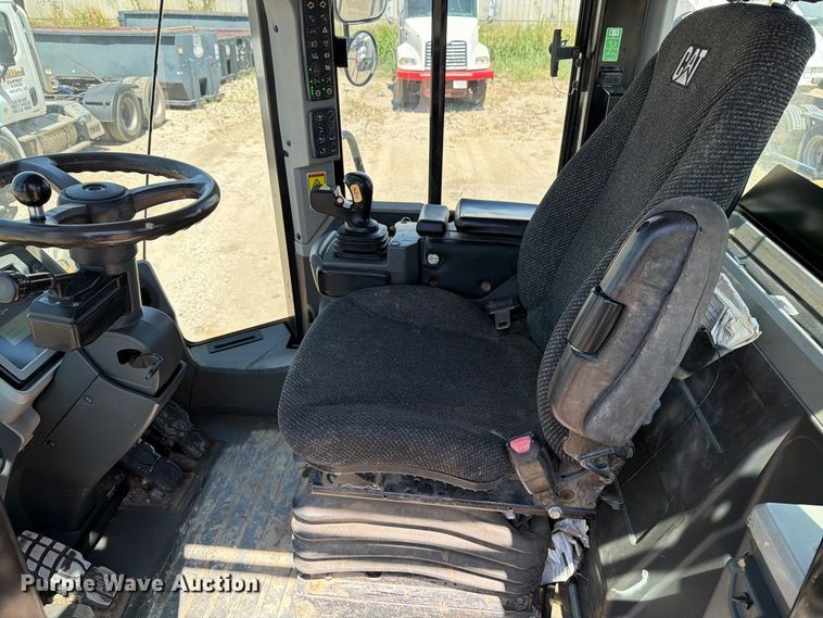 image for item MZ9981 2014 Caterpillar 950K wheel loader