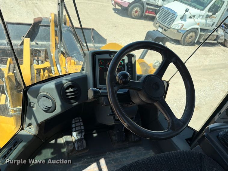 image for item MZ9981 2014 Caterpillar 950K wheel loader