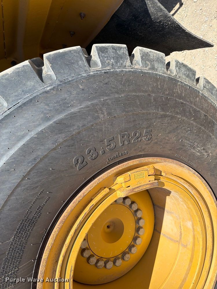 image for item MZ9981 2014 Caterpillar 950K wheel loader