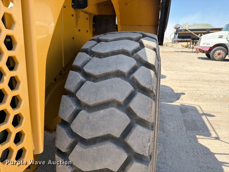 image for item MZ9981 2014 Caterpillar 950K wheel loader
