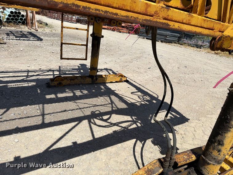 image for item MZ9984 Bid-Well 4800 paver