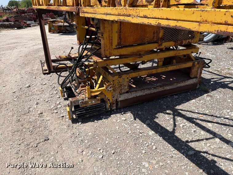 image for item MZ9984 Bid-Well 4800 paver
