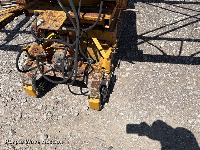 image for item MZ9984 Bid-Well 4800 paver