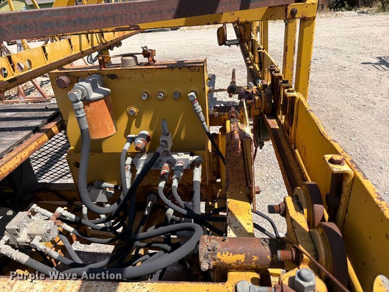 image for item MZ9984 Bid-Well 4800 paver