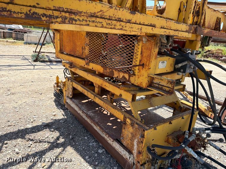 image for item MZ9984 Bid-Well 4800 paver