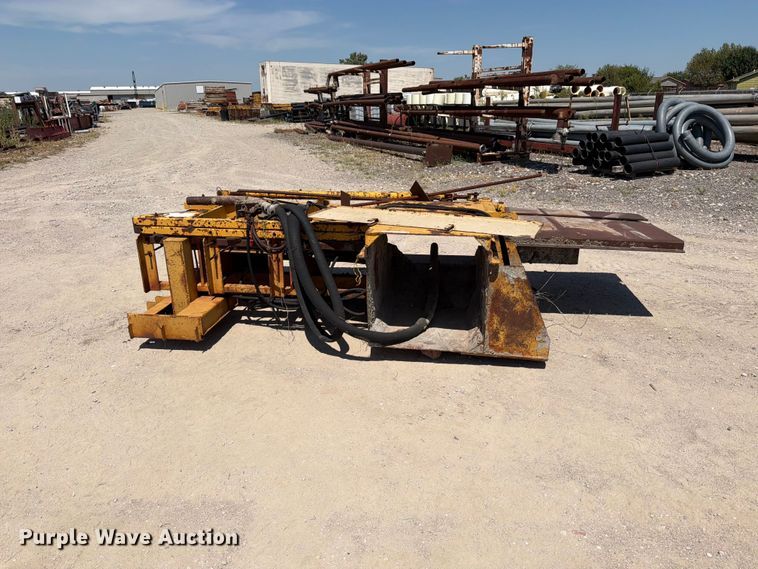 image for item MZ9985 Gomaco MCI8564-21 slip form concrete barrier assembly