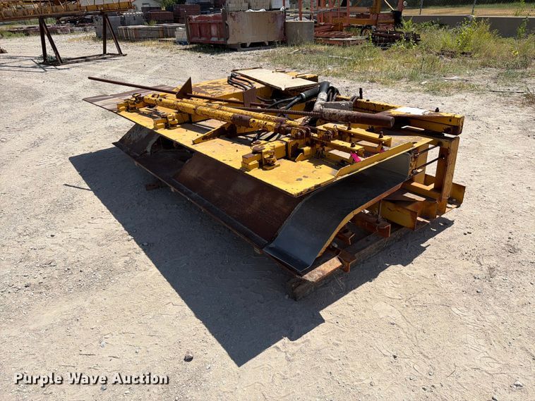 image for item MZ9985 Gomaco MCI8564-21 slip form concrete barrier assembly