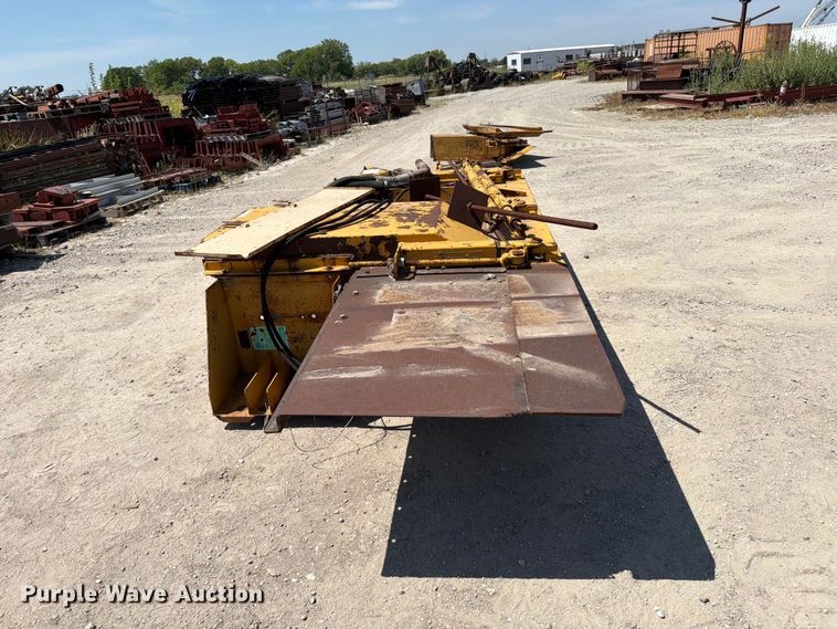 image for item MZ9985 Gomaco MCI8564-21 slip form concrete barrier assembly