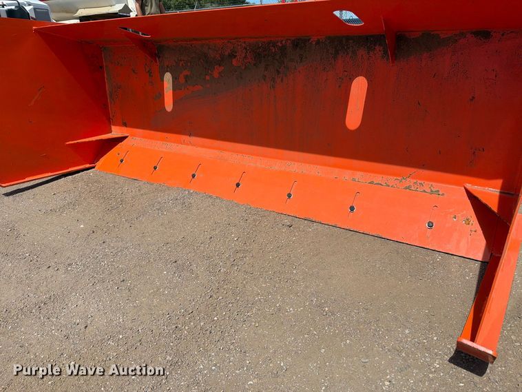 image for item MZ9993 Pabreak skid steer snow pusher