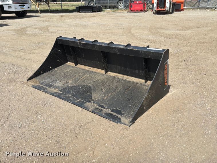 image for item MZ9997 Pabreak skid steer bucket