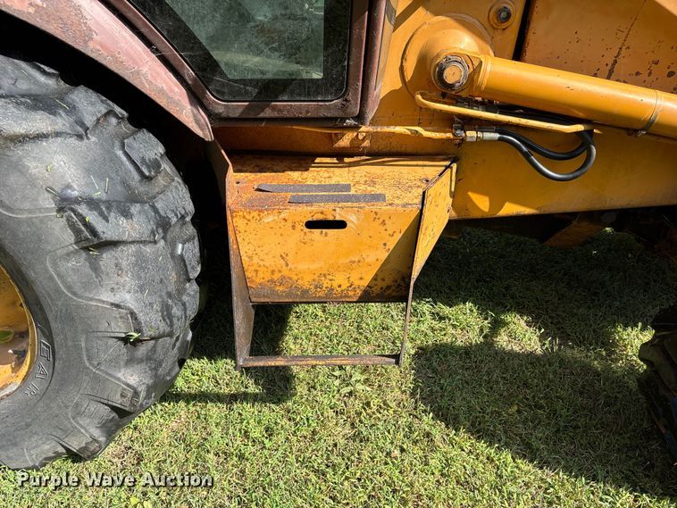 image for item NM9887 1991 Case 580K backhoe