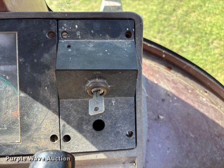 image for item NM9887 1991 Case 580K backhoe