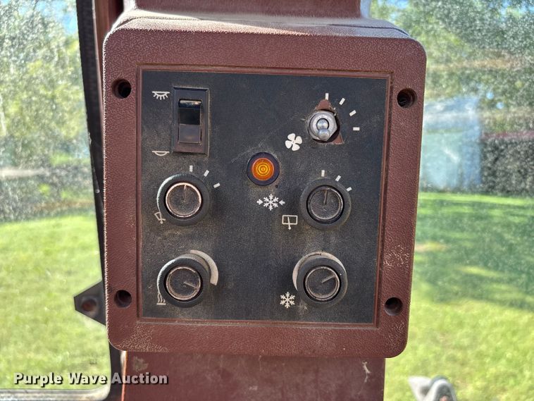 image for item NM9887 1991 Case 580K backhoe