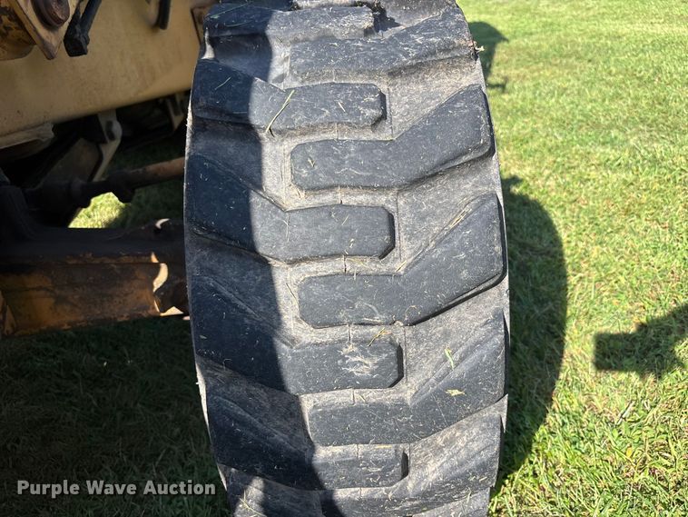 image for item NM9887 1991 Case 580K backhoe