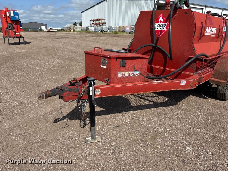 image for item NM9929 2015 Lamar fuel trailer