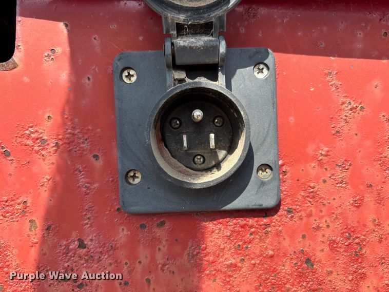image for item NM9929 2015 Lamar fuel trailer