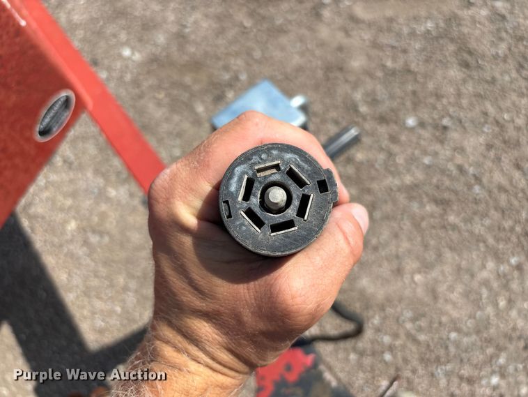 image for item NM9929 2015 Lamar fuel trailer