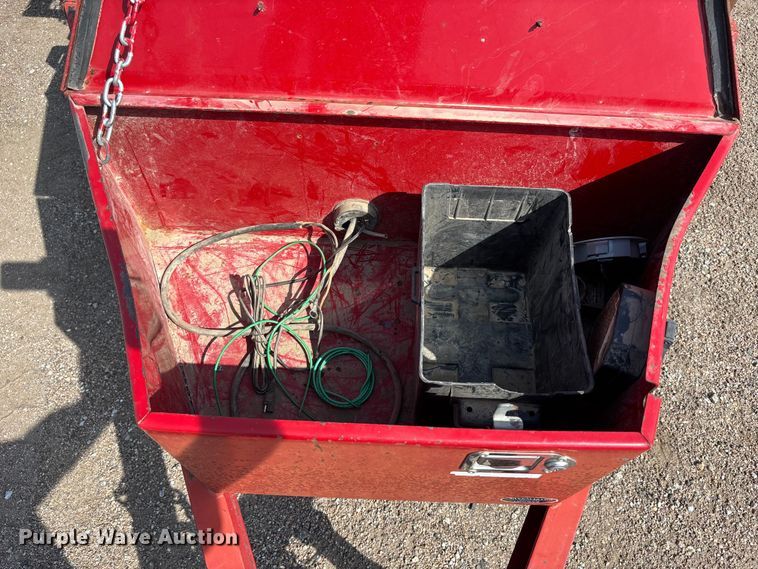 image for item NM9929 2015 Lamar fuel trailer