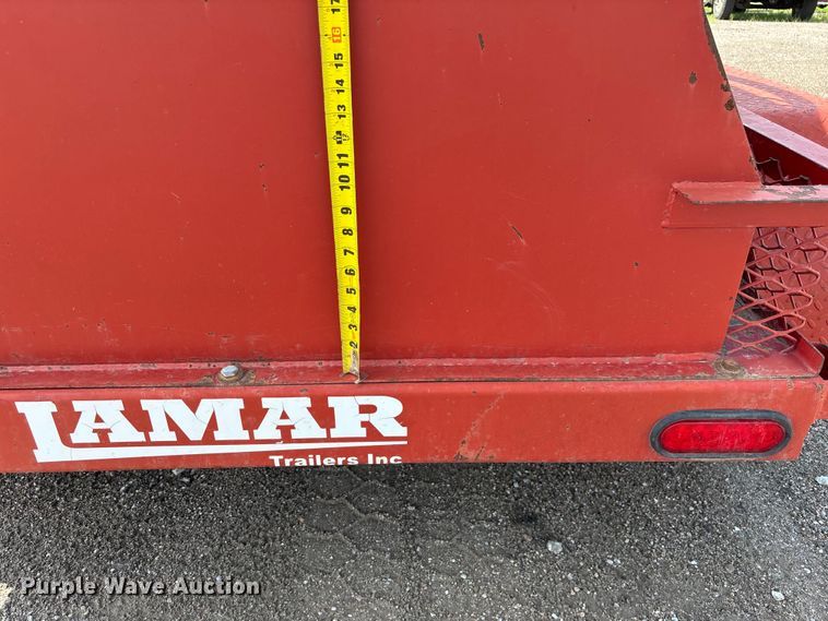 image for item NM9929 2015 Lamar fuel trailer
