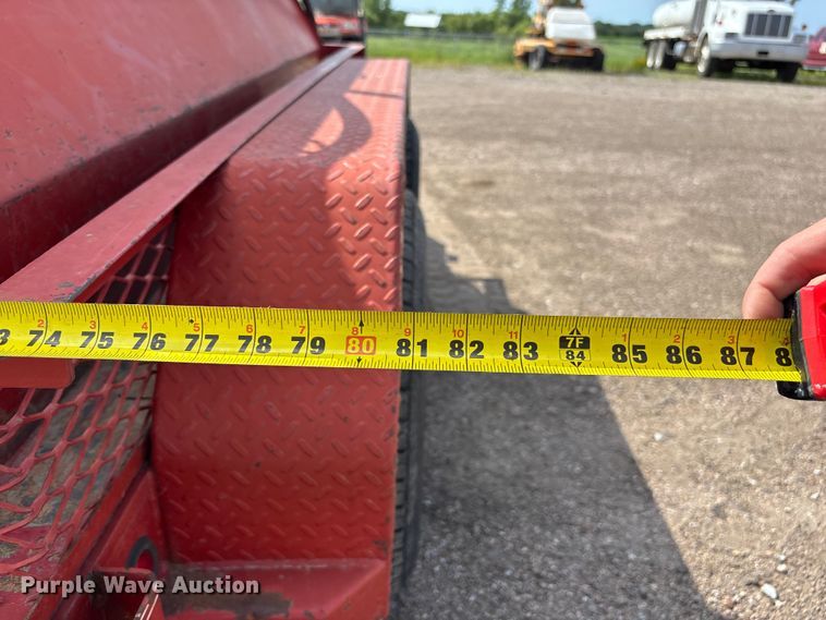 image for item NM9929 2015 Lamar fuel trailer