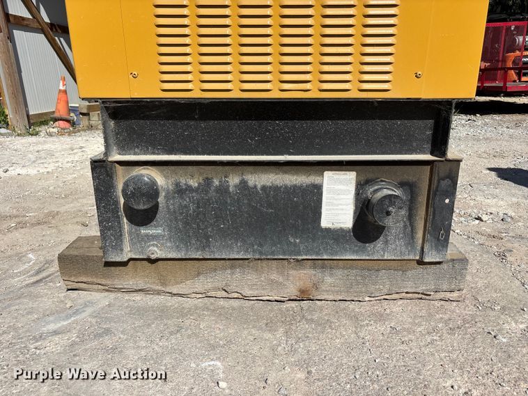 image for item NM9948 1997 Generac 97A06006-S generator