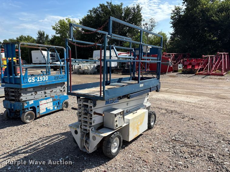 image for item NM9952 Marklift J19EP scissor lift