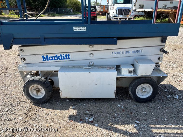 image for item NM9952 Marklift J19EP scissor lift