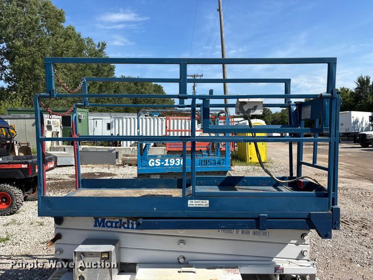 image for item NM9952 Marklift J19EP scissor lift