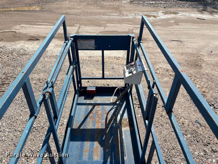 image for item NM9952 Marklift J19EP scissor lift