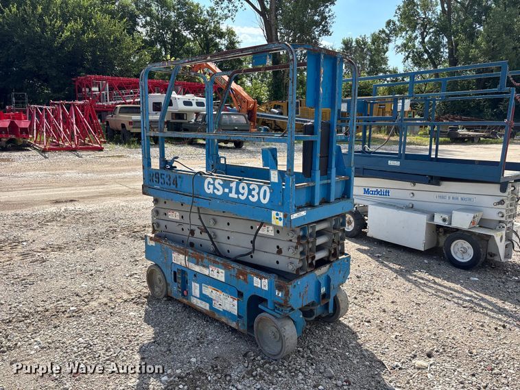 image for item NM9953 Genie GS-1930 scissor lift