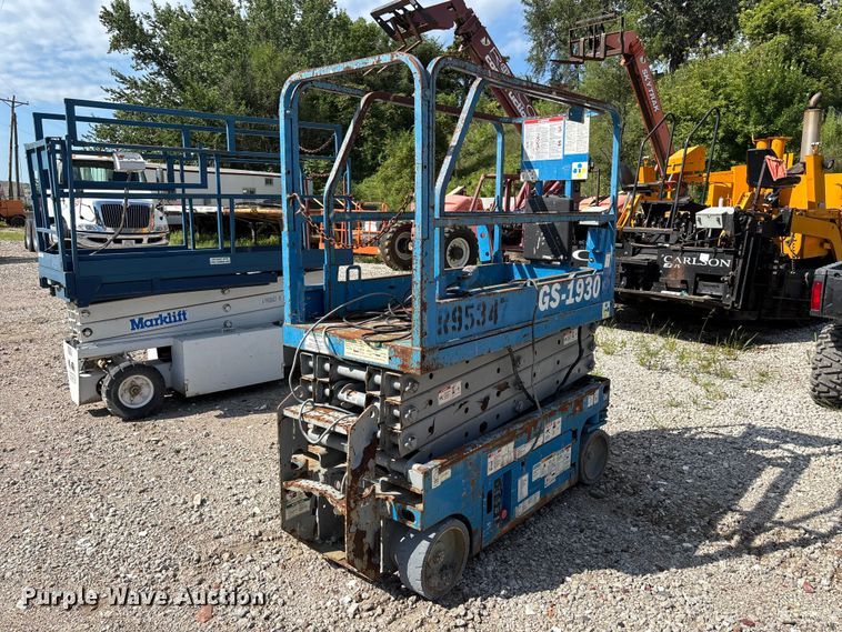 image for item NM9953 Genie GS-1930 scissor lift