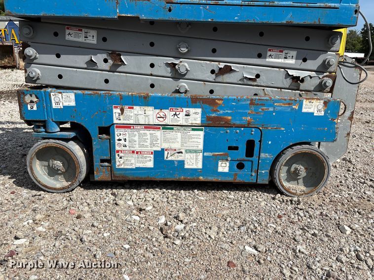 image for item NM9953 Genie GS-1930 scissor lift