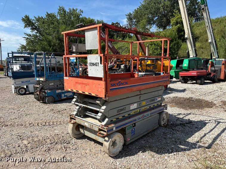 SkyJack SJ4626 Scissor lift