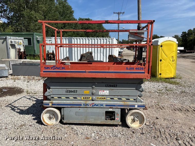 image for item NM9954 SkyJack SJ4626 Scissor lift