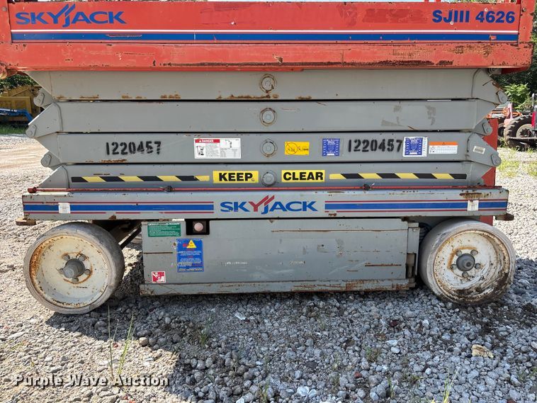 image for item NM9954 SkyJack SJ4626 Scissor lift