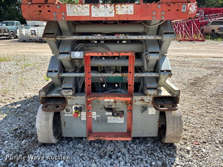 image for item NM9954 SkyJack SJ4626 Scissor lift