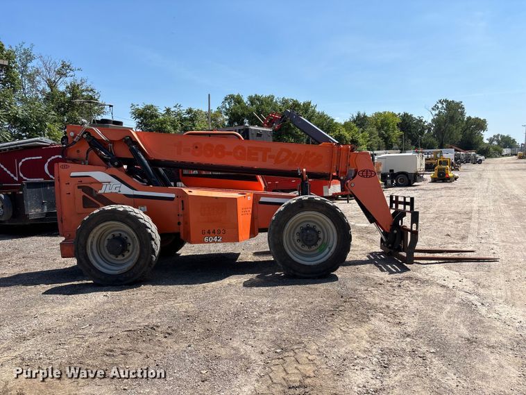 image for item NM9960 2015 JLG 6042 telehandler
