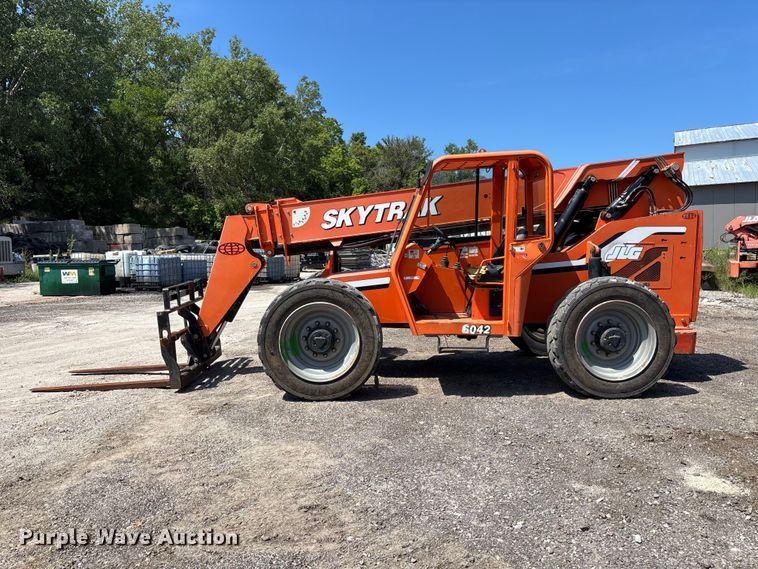 image for item NM9960 2015 JLG 6042 telehandler