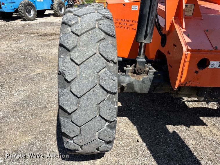 image for item NM9960 2015 JLG 6042 telehandler