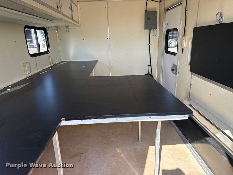 image for item NU9627 1999 Wells Cargo CW122-CS fiber optic splicing trailer