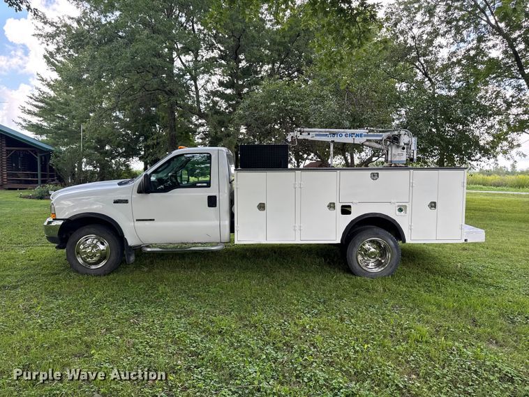 image for item OE9696 2003 Ford F450 Super Duty utility / service truck